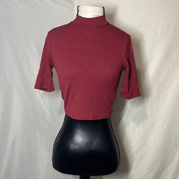 Top - Picture 1 of 2